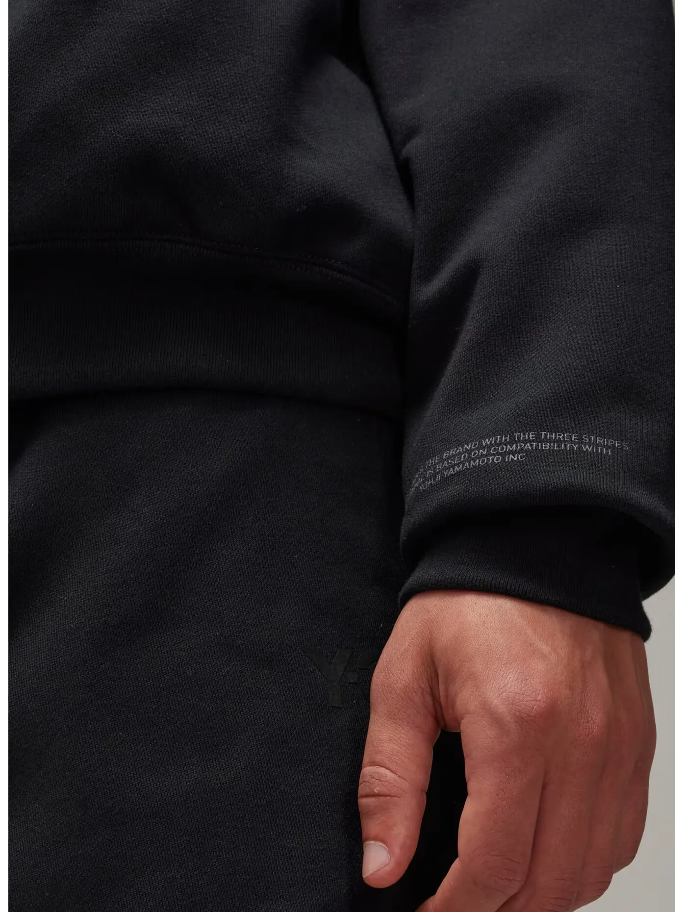     -Y-3    -FELPA FULL ZIP CON LOGO-