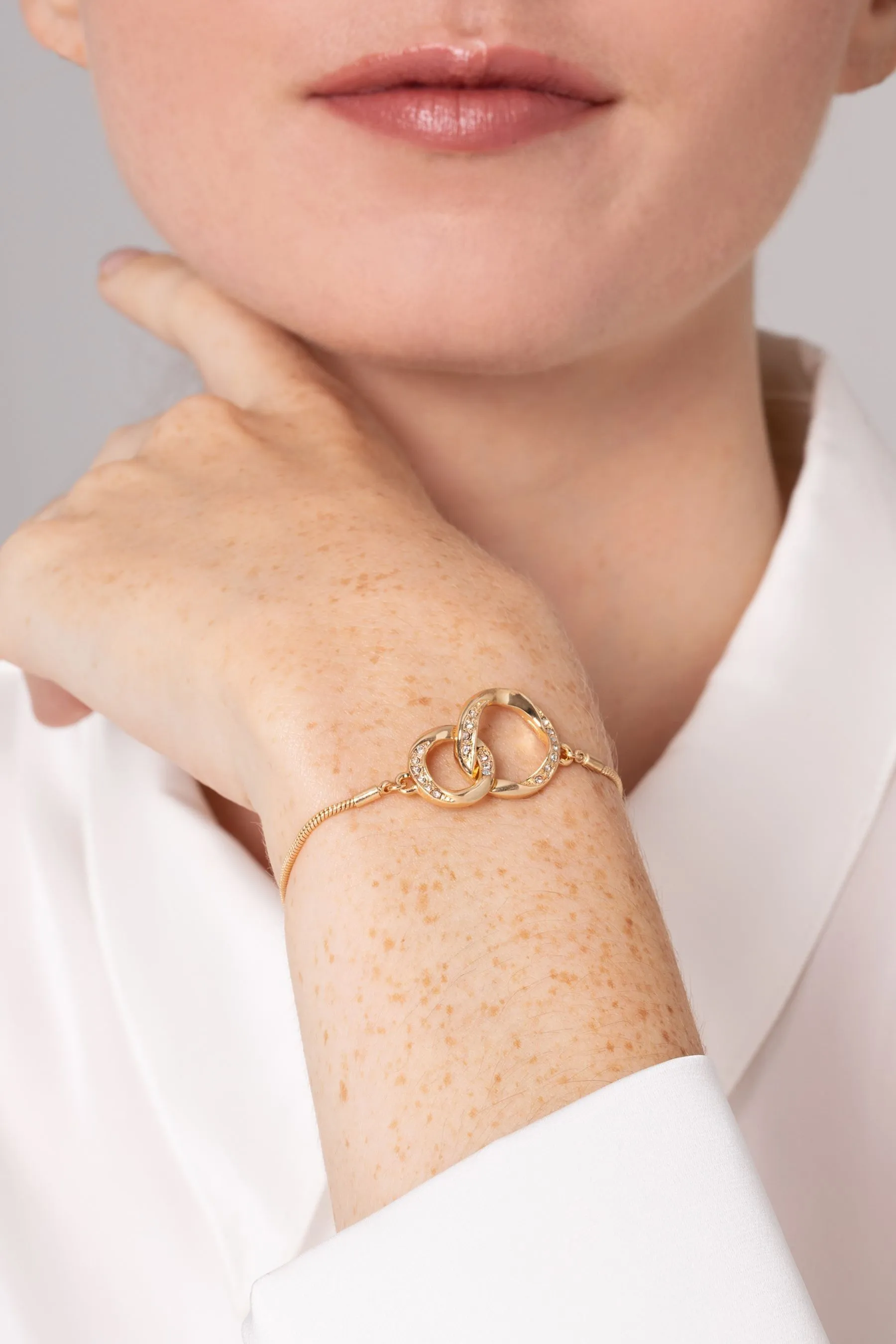 Caramel Jewellery London Oro - Bracciale dell'amicizia con cerchi intrecciati