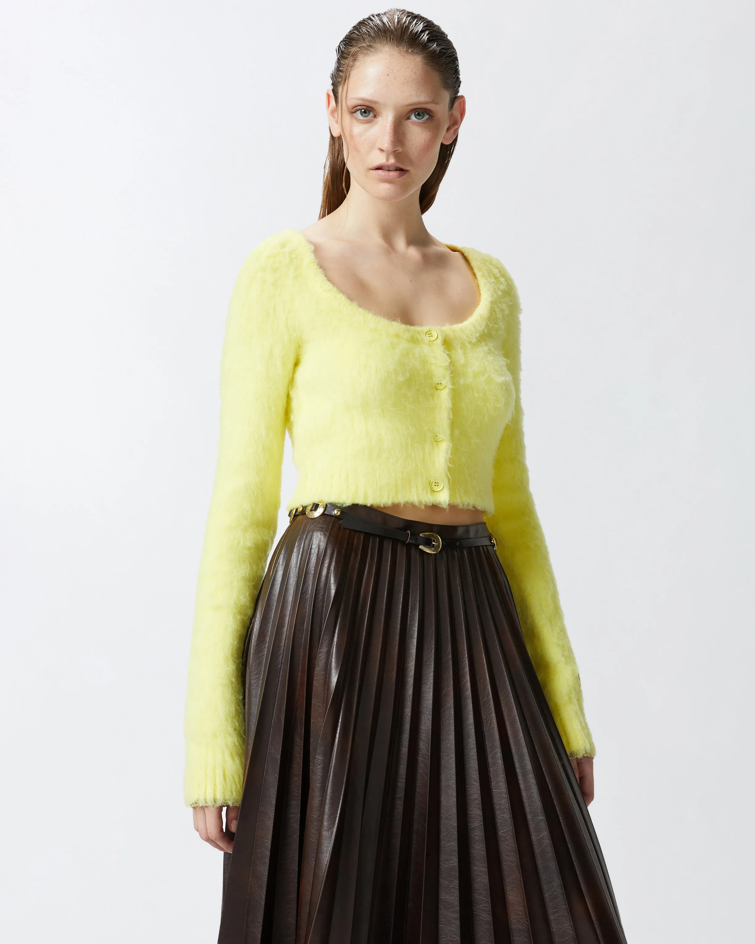  Cardigan corto in maglia soft    
