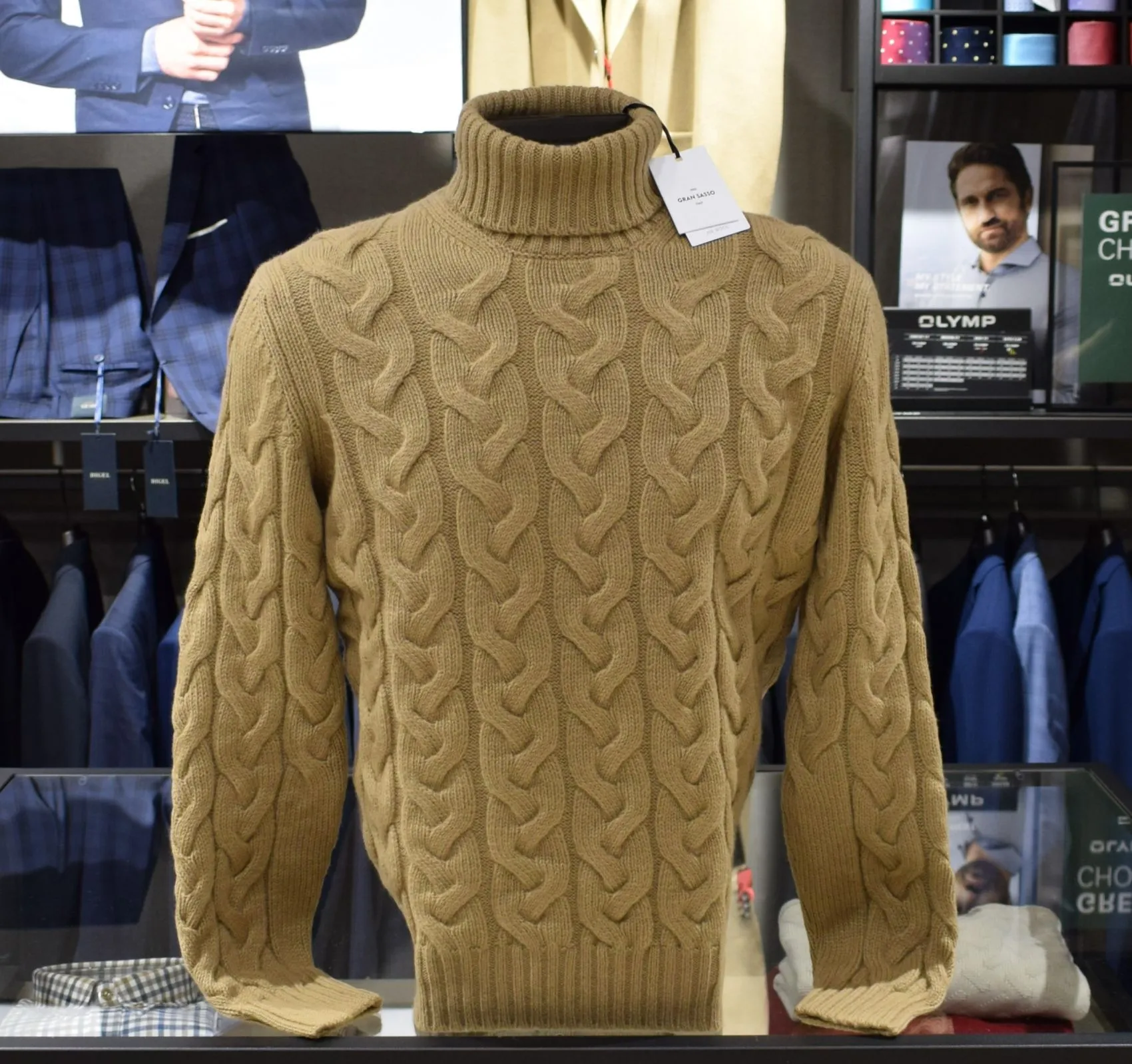 Dolcevita a trecce cammello lana super geelong air wool