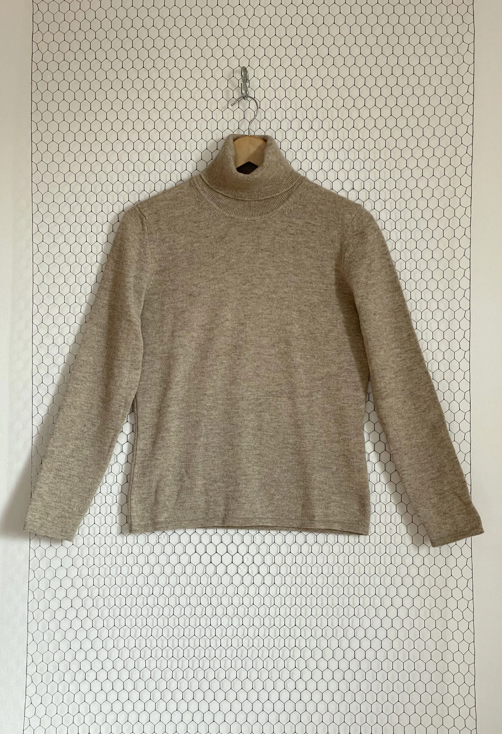 Dolcevita beige second hand in cachemire e lana