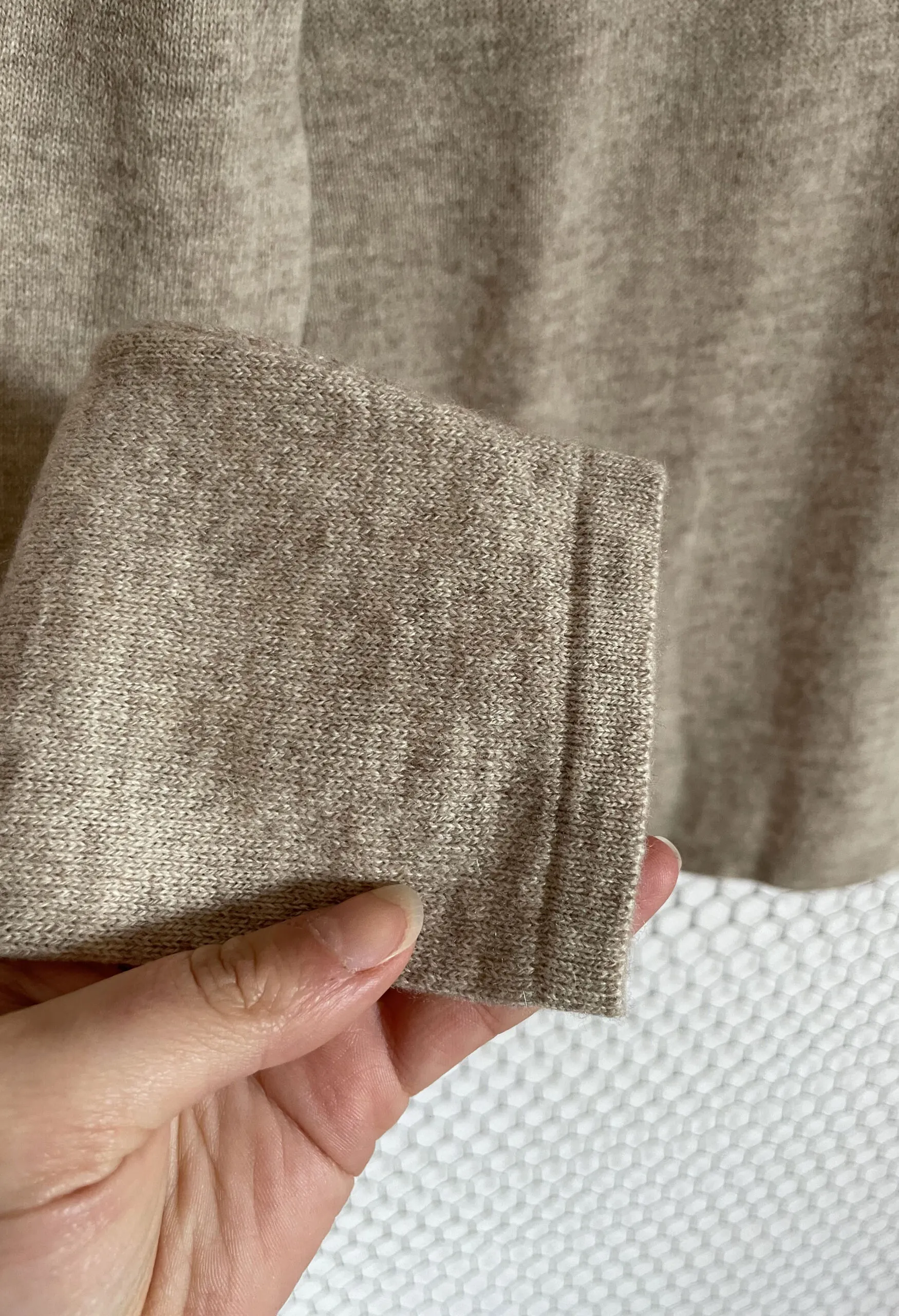 Dolcevita beige second hand in cachemire e lana