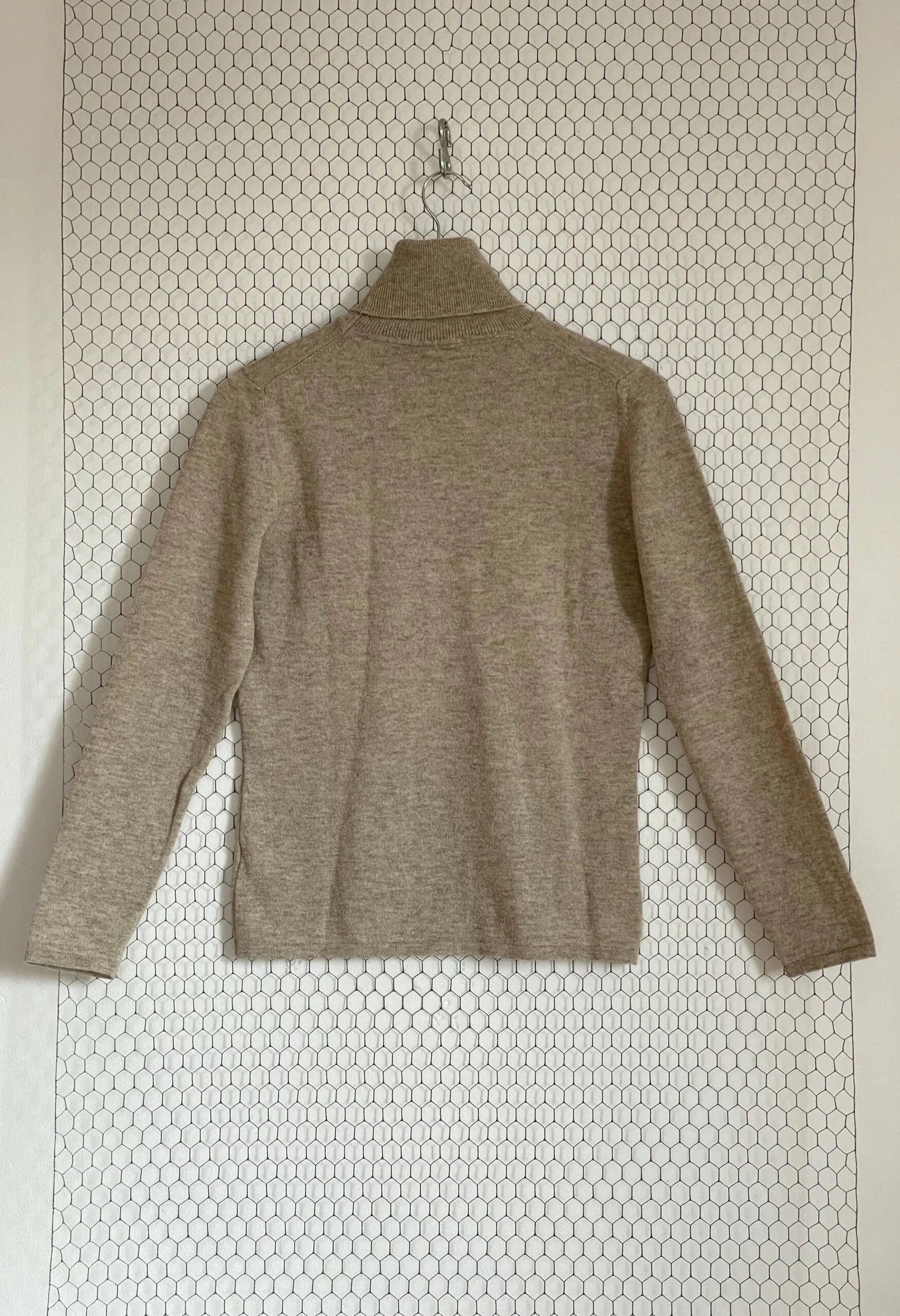 Dolcevita beige second hand in cachemire e lana