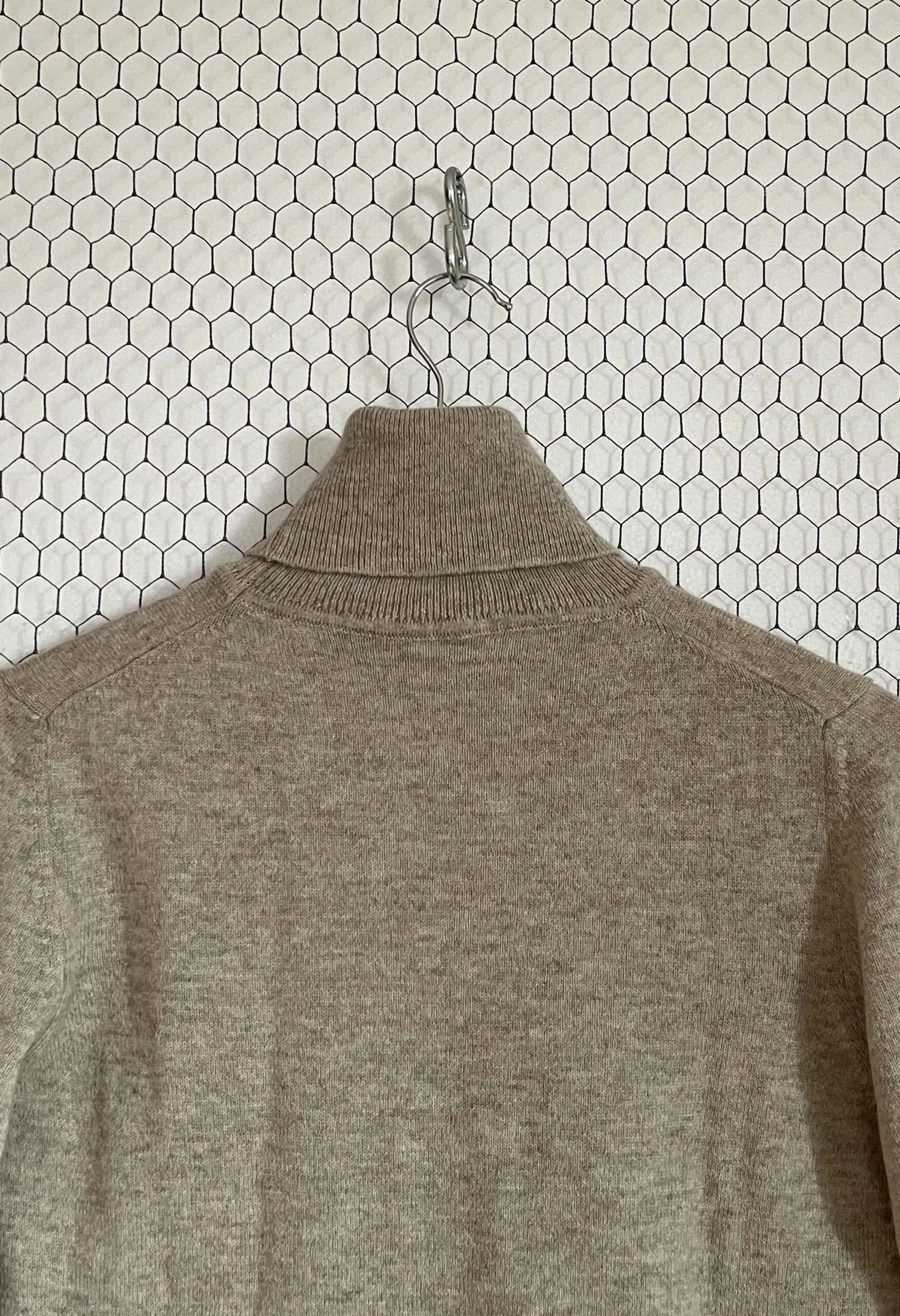 Dolcevita beige second hand in cachemire e lana
