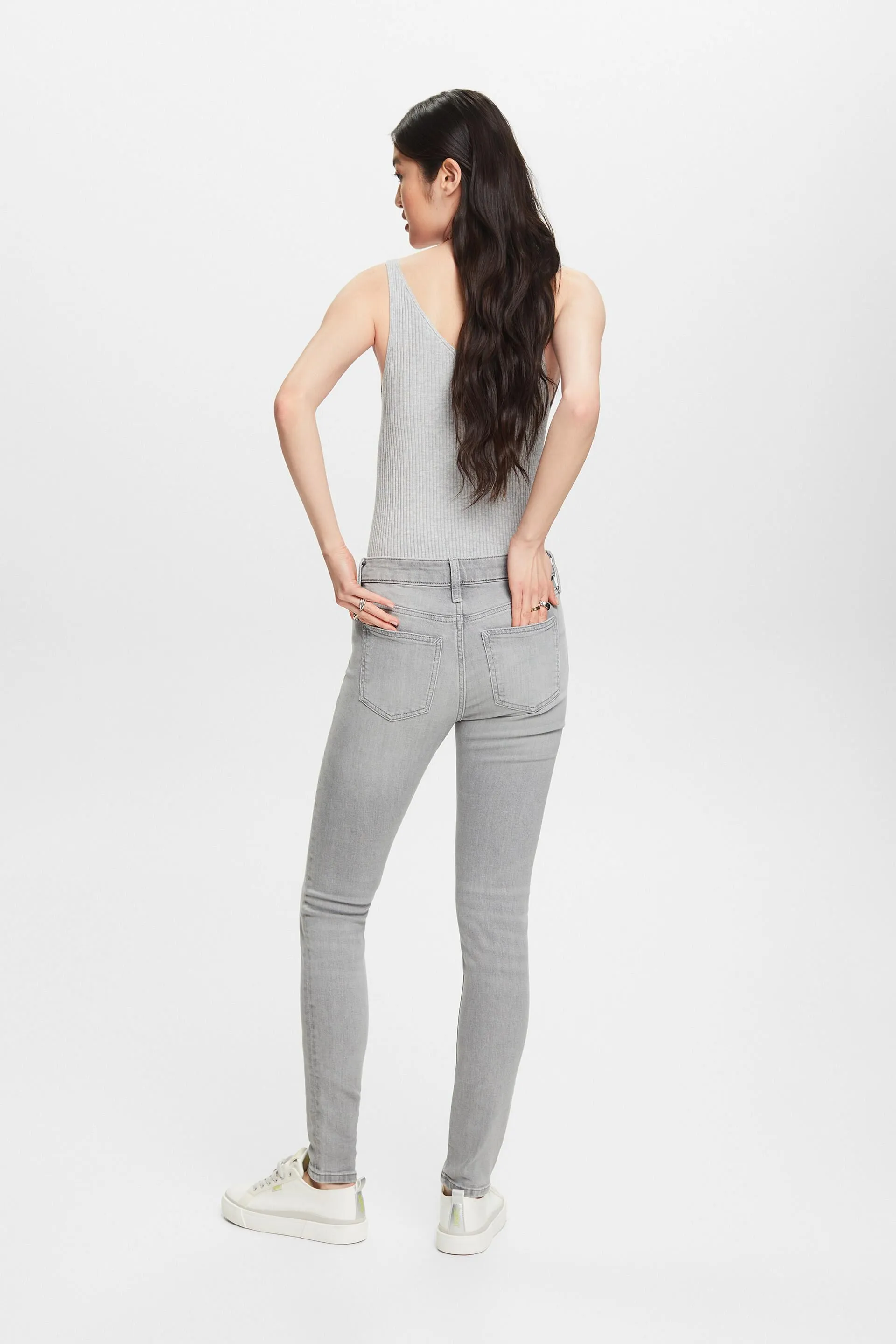 Jeans skinny a vita media
