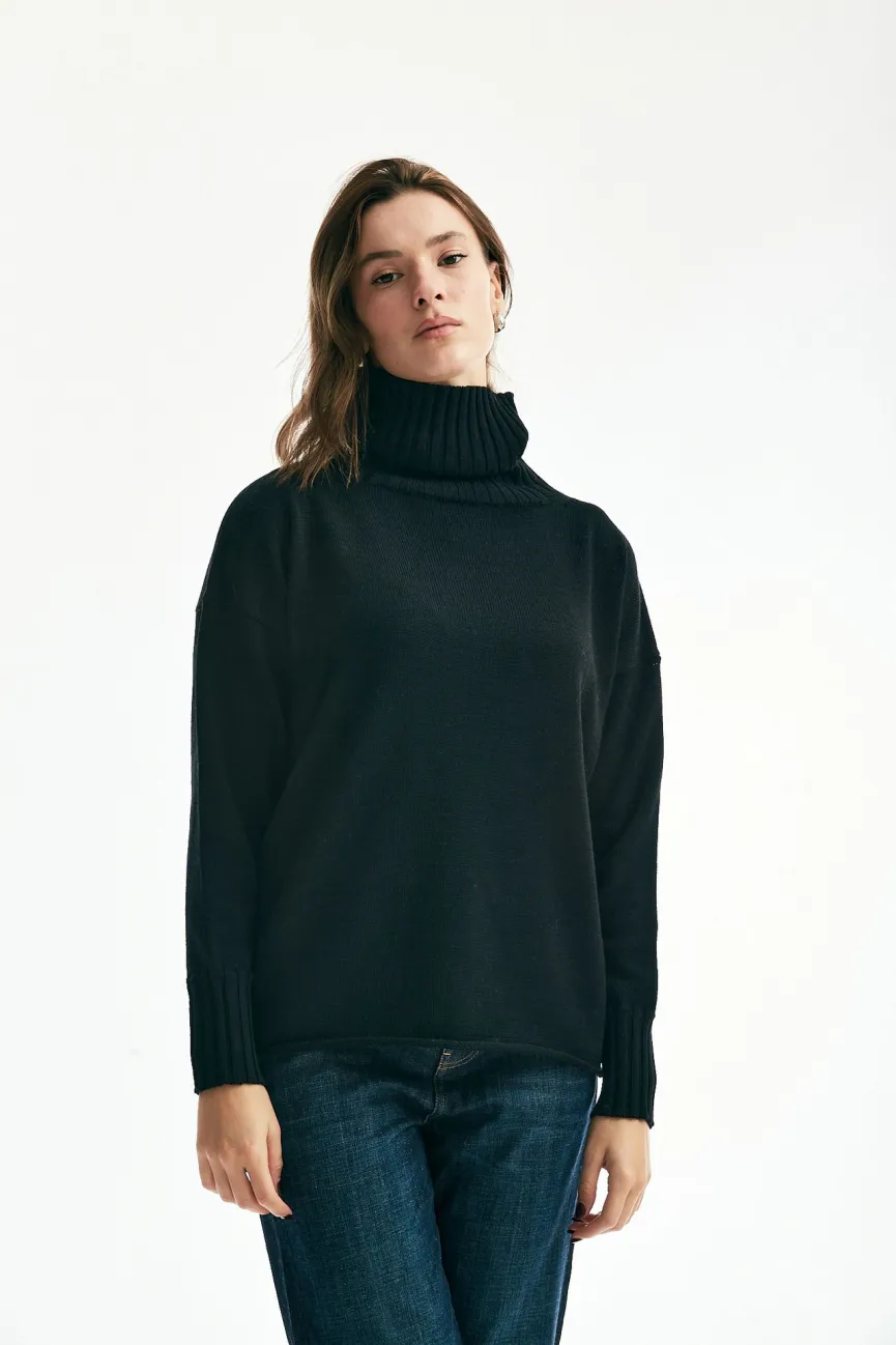 Maglia dolcevita in lana nero 