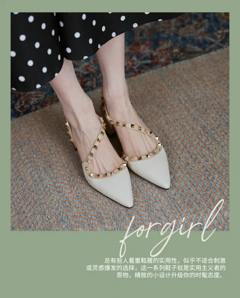 Moda scarpe a punta sandali con tacco spesso personalità rivetto scarpe femminili slip on scarpe casual donna estate nuovi sanda