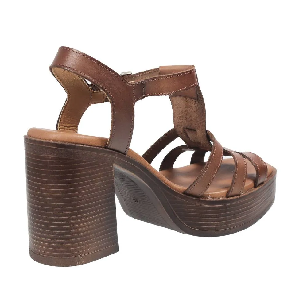 Sandali in Pelle con tacco e plateau