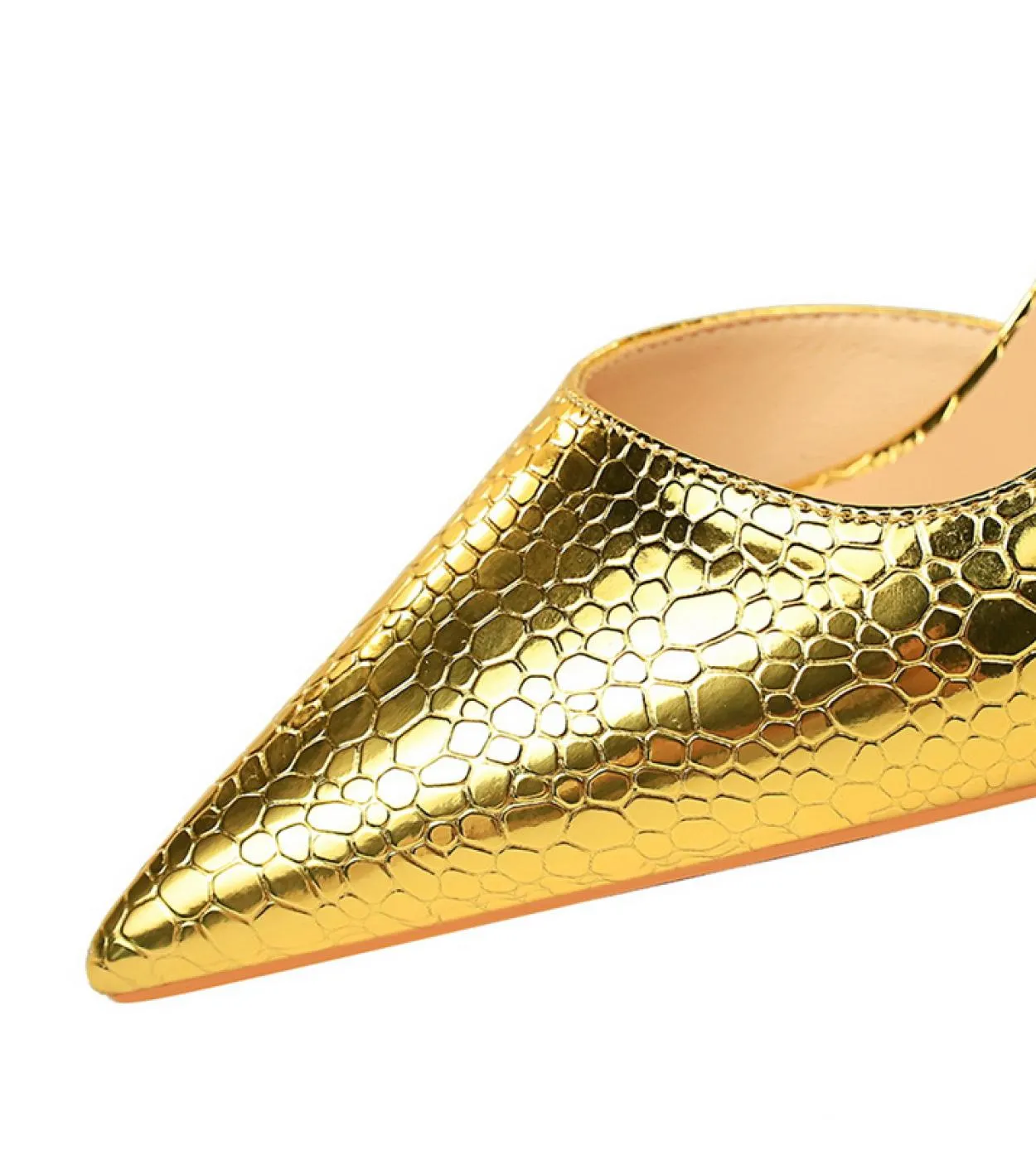 Scarpe con tacco basso oro Décolleté con tacco alto in pelle da sposa in pelle da donna 2023