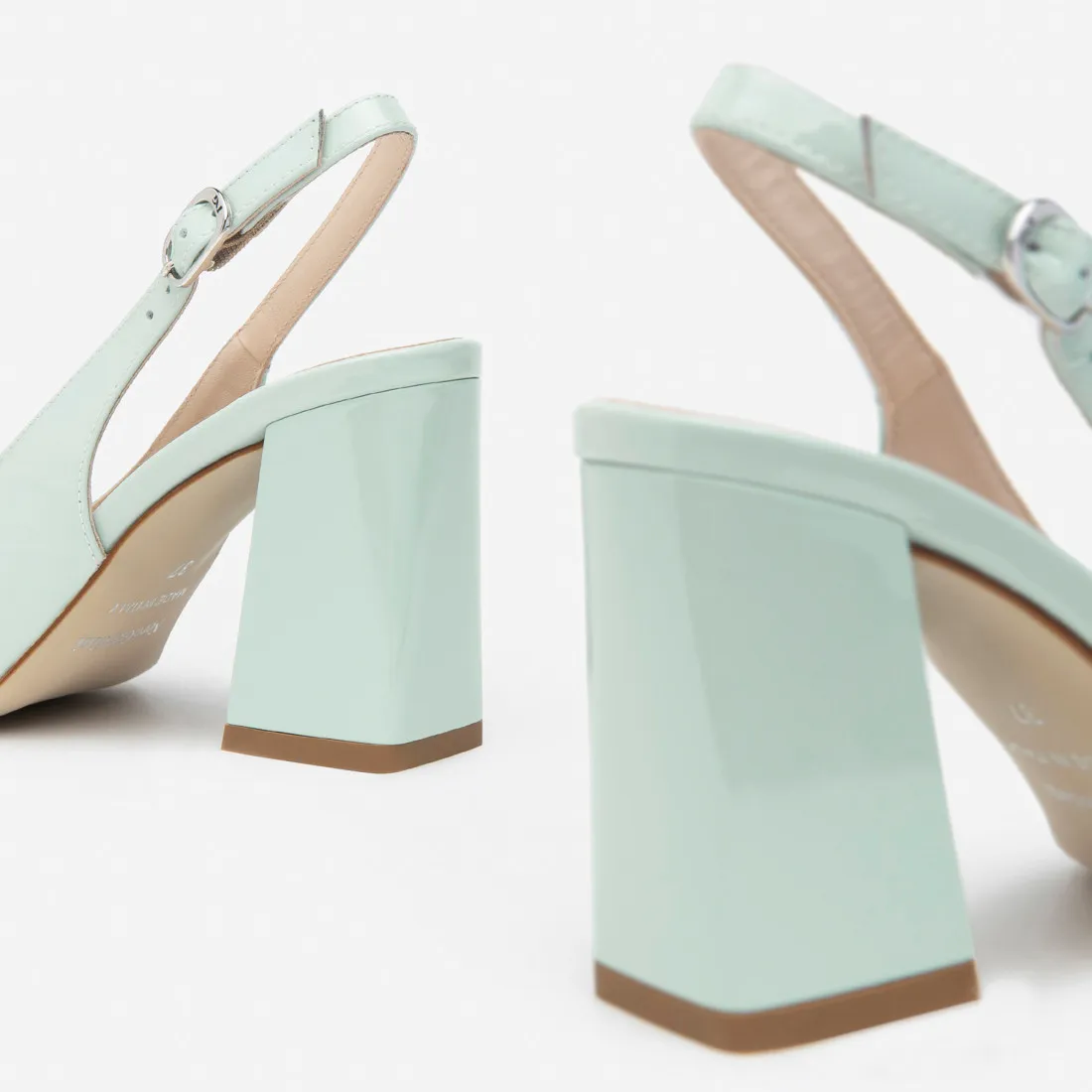 Slingback NeroGiardini in vernice verde acqua