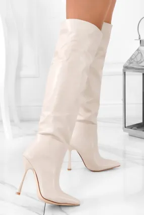 Stivali beige alla coscia con tacco alto