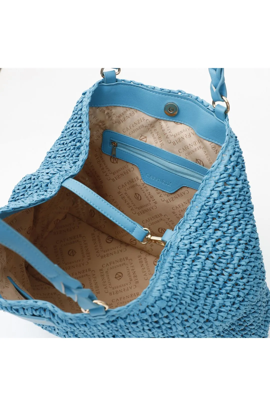 tote a lavorazione crochet con charm colorato a cuore con bordo in rafia acqua marina